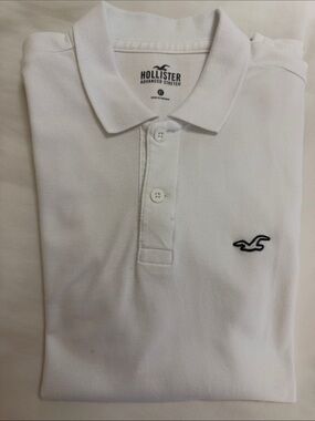 Hollister Men's White Polo with Navy Logo